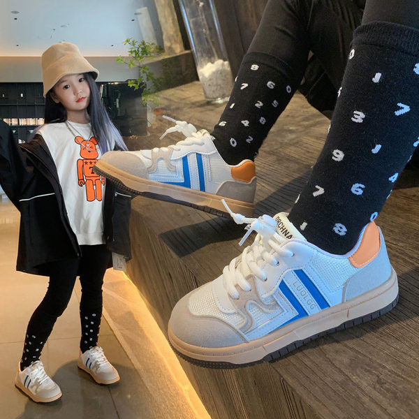 Tenisi de copii actuali pentru fete cu sireturi si talpa plate