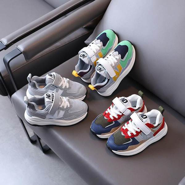 Adidași sport pentru copii pentru băieți cu inscripție și cravate