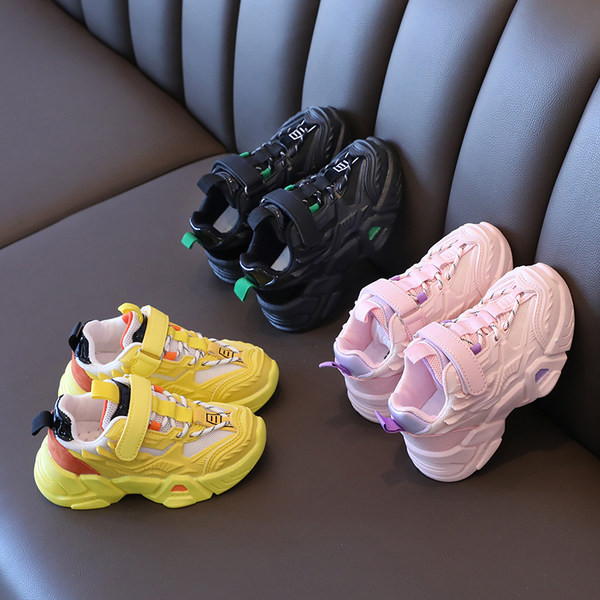 Adidași casual în trei culori pentru fete și băieți