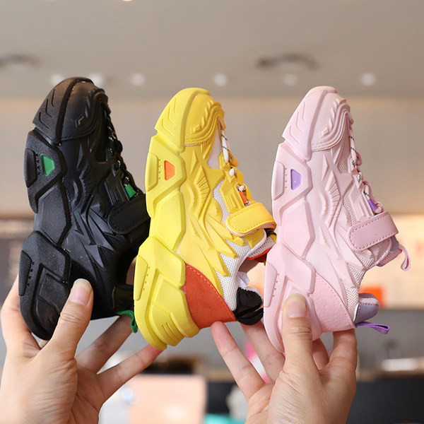 Adidași casual în trei culori pentru fete și băieți