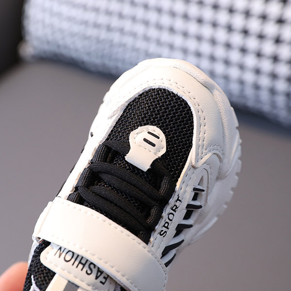 Model nou de adidași pentru băieți și fete