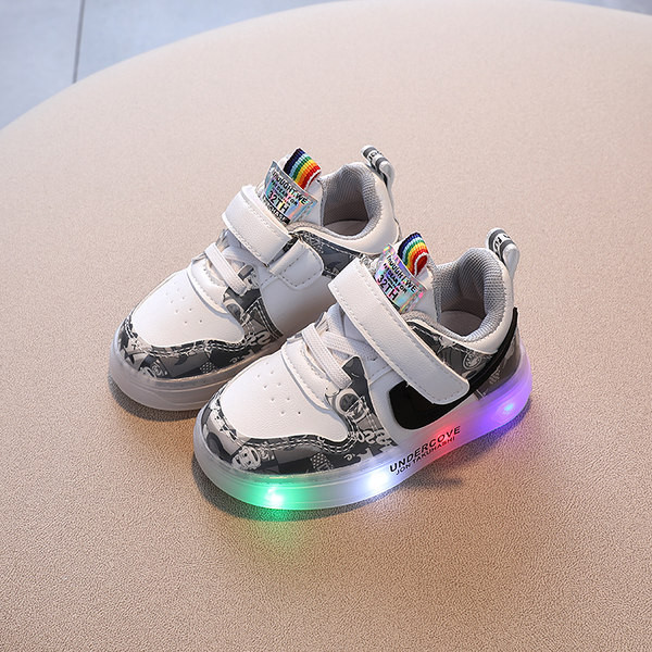 Adidași luminoși pentru copii cu autocolante