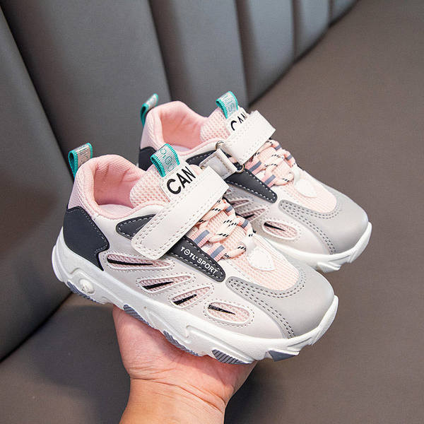 Adidași sport pentru fete cu inscripție și velcro