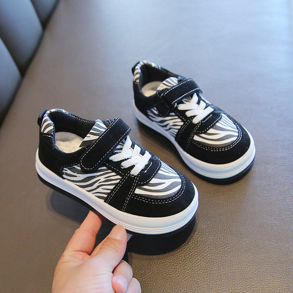 Tenisi copii din piele cu talpă plată și velcro