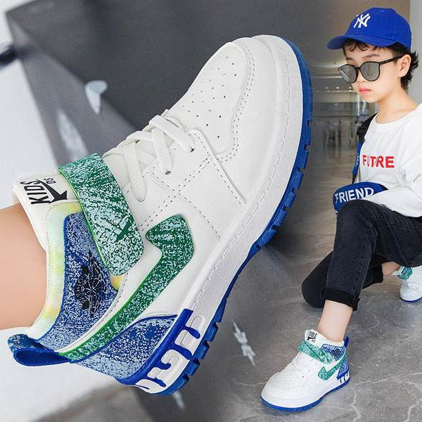 Adidași sport înalți pentru copii cu aplicație și talpă plată pentru fete