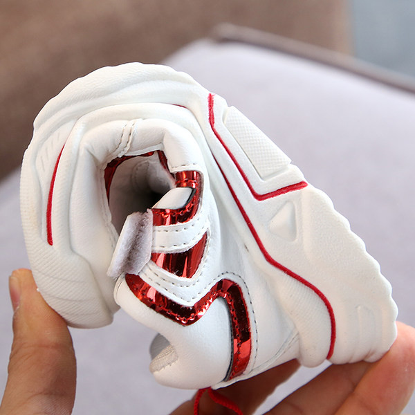 Tenisi casual pentru copii cu autocolante in doua culori