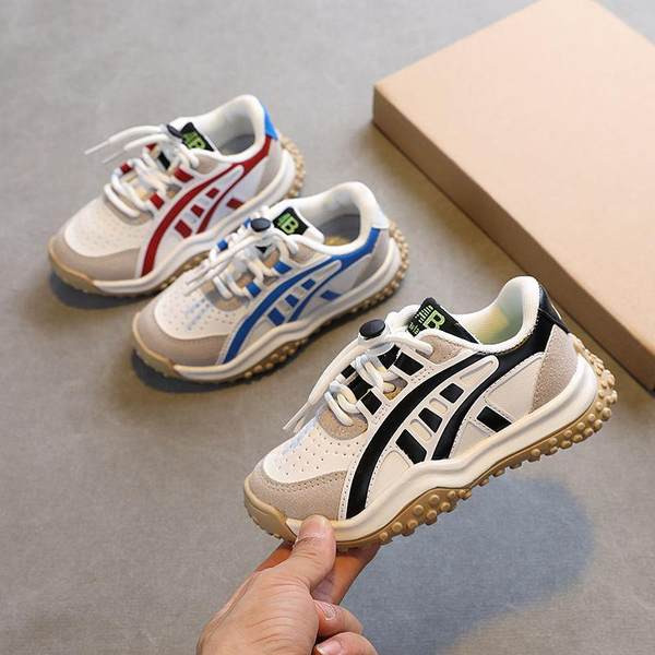 Adidași antiderapante pentru copii cu șireturi și inscripție pentru băieți