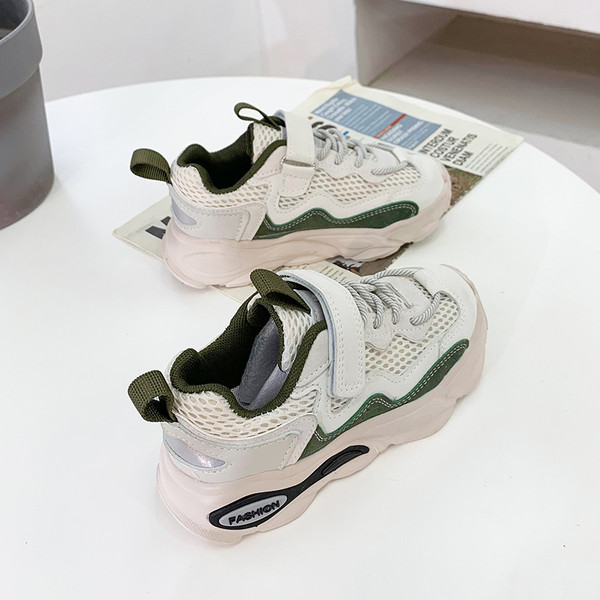 Adidași moderni pentru copii cu talpă aspră - cu închidere cu velcro și legături