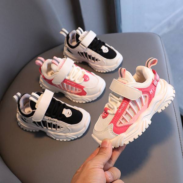 Adidași pentru copii cu petice și talpă aspră - pentru fete