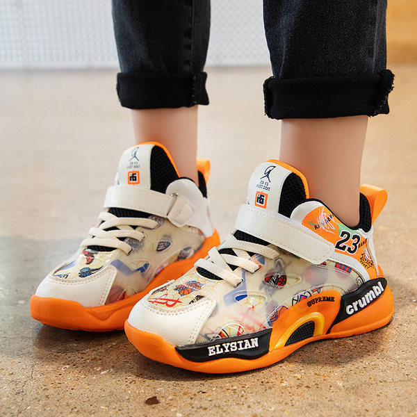 Adidași moderni înalți pentru băieți cu imprimeu color