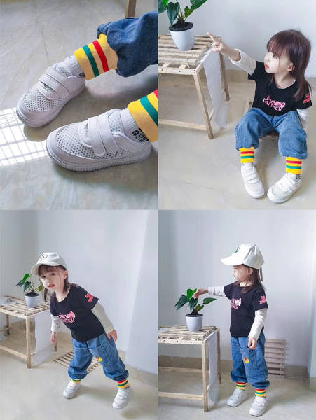 Tenisi copii din plasă cu autocolante în trei culori