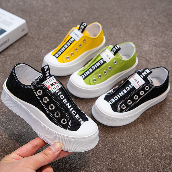 Adidași textile pentru copii cu inscripție - fără cravate