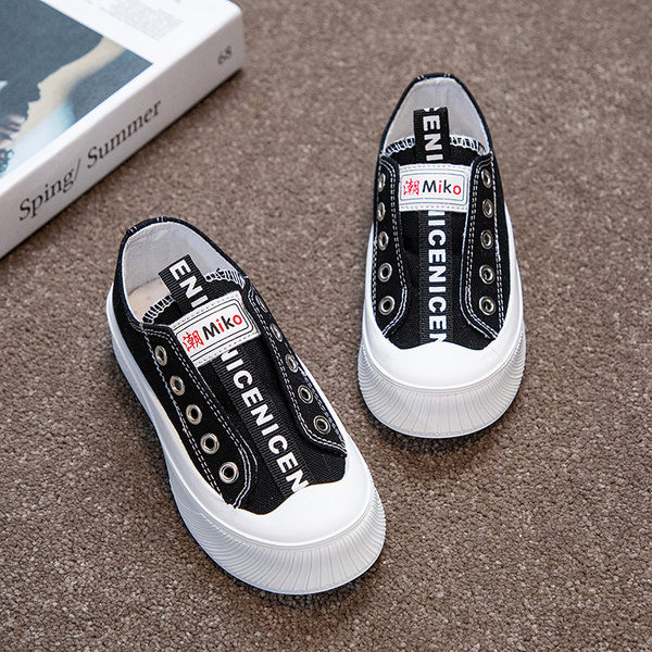 Adidași textile pentru copii cu inscripție - fără cravate