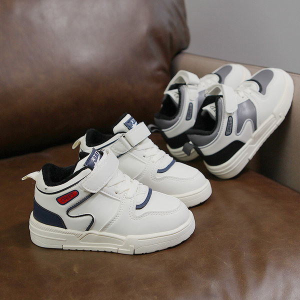 Dječje tenisice od eko kože sa naljepnicama