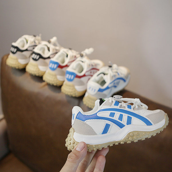 Légáteresztő, fűzős gyerekcipő