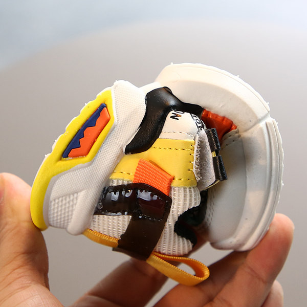 Παιδικά πάνινα παπούτσια με στερέωση βελκρό σε τρία χρώματα