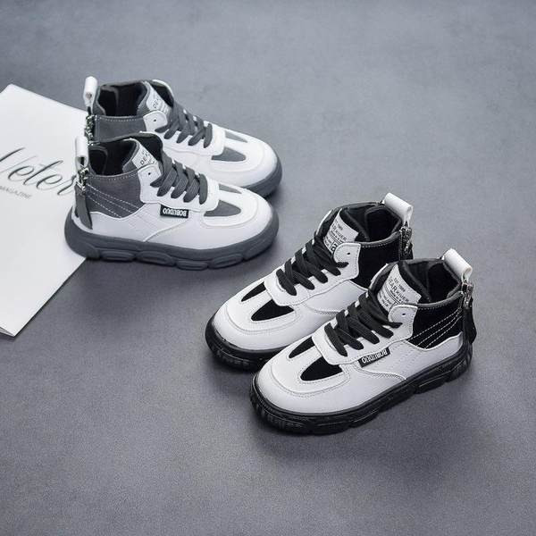 Αθλητικά παπούτσια από faux δέρμα με κορδόνια για αγόρια