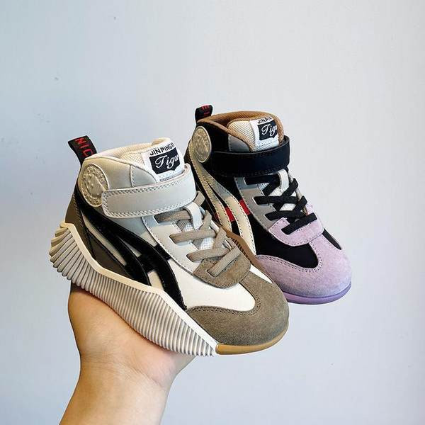 Παιδικά ψηλά αθλητικά παπούτσια για κορίτσια από οικολογικό δέρμα με κορδόνια και επιγραφή