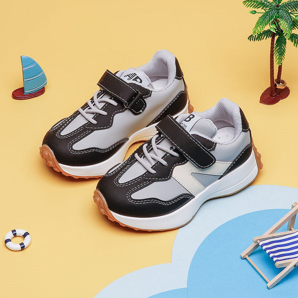 Aktuális gyerek tornacipő fiúknak nyakkendővel és tépőzárral