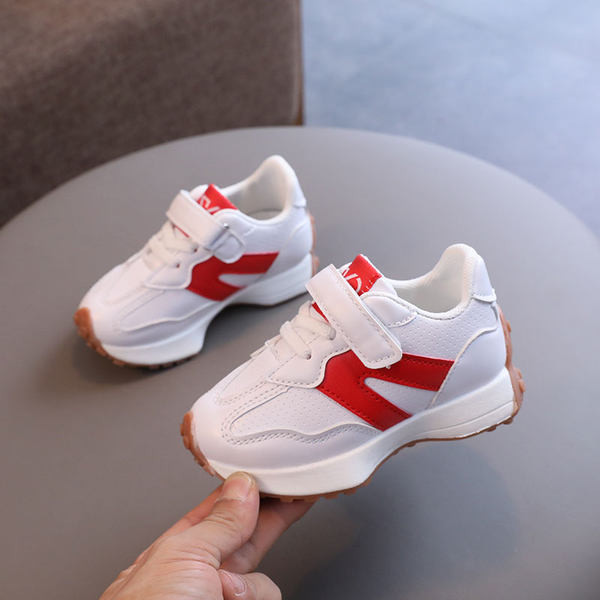 Αθλητικά παιδικά πάνινα παπούτσια με velcro για κορίτσια σε λευκό χρώμα