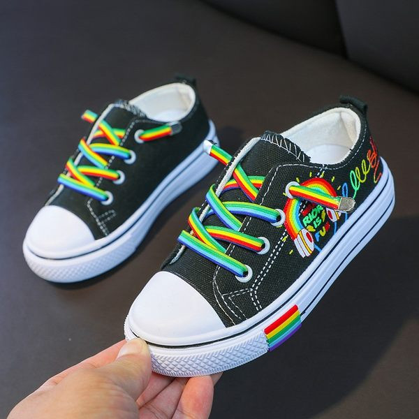 Παιδικά πάνινα αθλητικά πάνινα παπούτσια με χρωματιστά κορδόνια