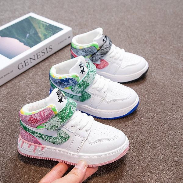 Παιδικά αθλητικά παπούτσια με επίπεδη σόλα και στερέωση βελκρό - τρία χρώματα