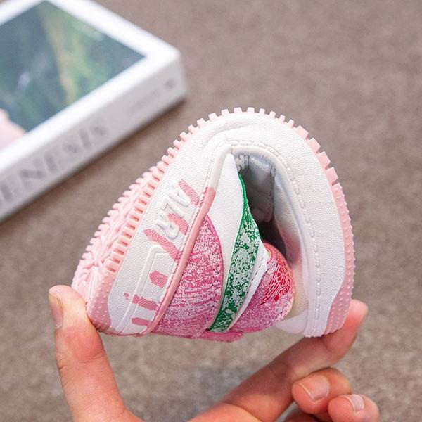 Παιδικά αθλητικά παπούτσια με επίπεδη σόλα και στερέωση βελκρό - τρία χρώματα