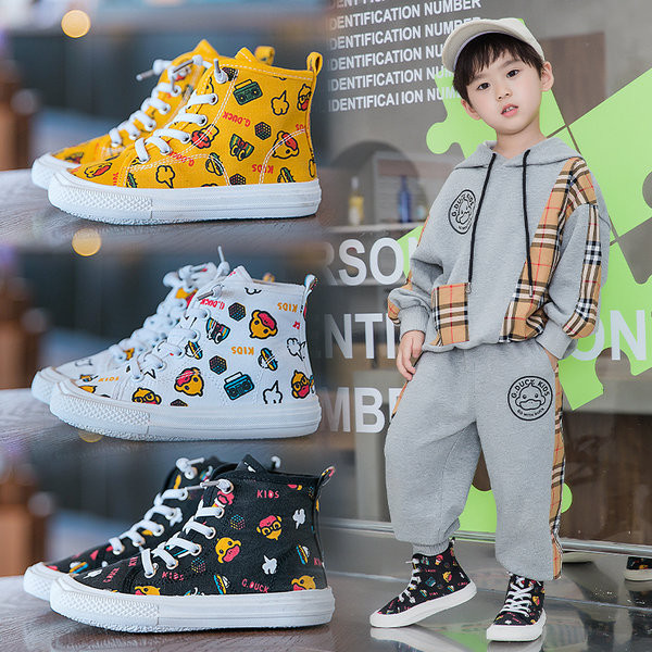 Vászon gyerekcipő fűzővel és lapos talppal