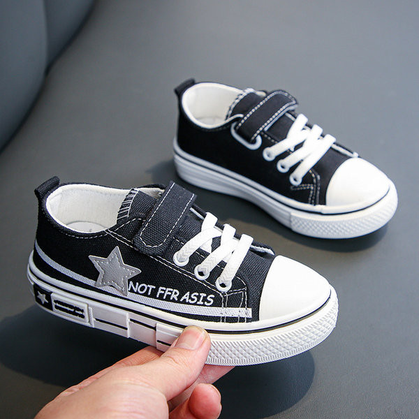 Παιδικά υφασμάτινα αθλητικά παπούτσια για αγόρια