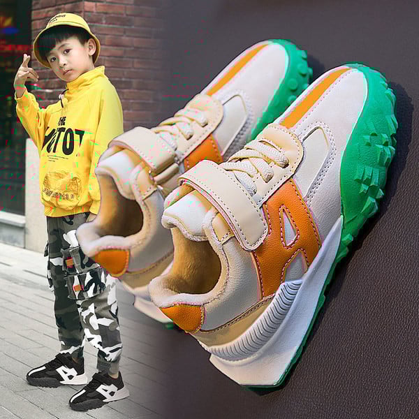 Dječje tenisice s naljepnicama - za dječake