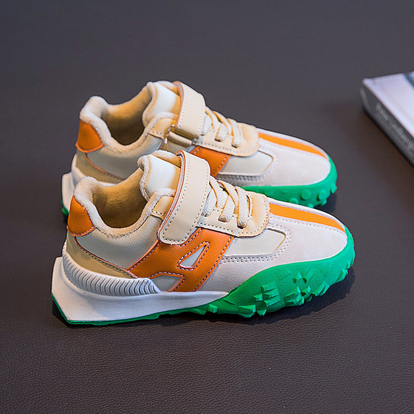 Dječje tenisice s naljepnicama - za dječake