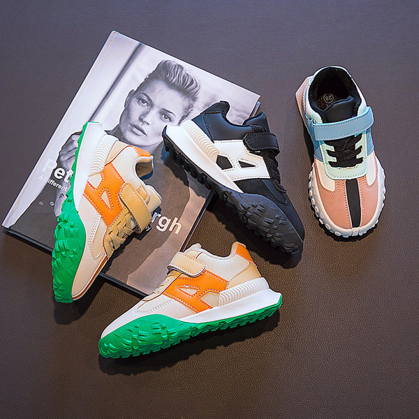 Dječje tenisice s naljepnicama - za dječake