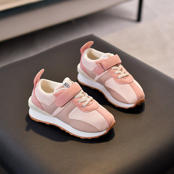 Παιδικά αθλητικά παπούτσια για κορίτσια με κούμπωμα velcro