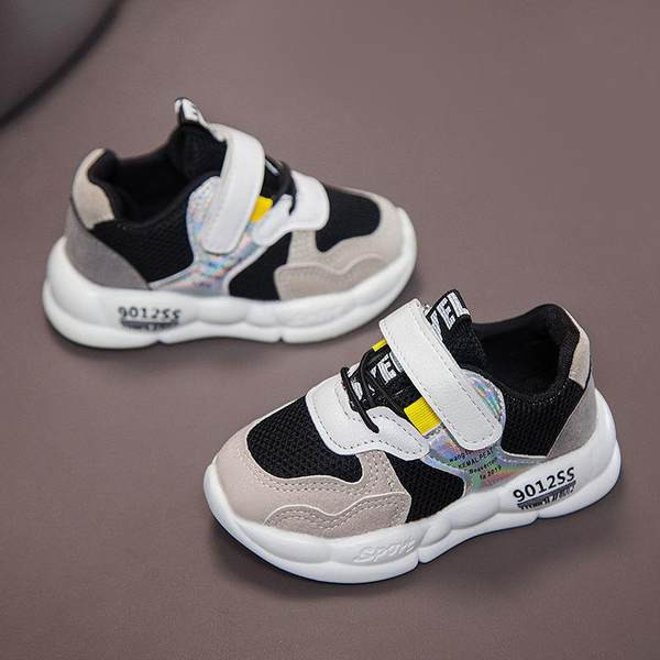 Παιδικά αντιολισθητικά αθλητικά παπούτσια με velcro και επιγραφή για κορίτσια