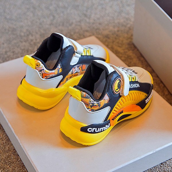 Ležerne tenisice s naljepnicama - za dječake