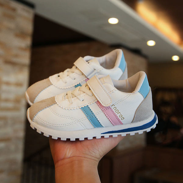 Παιδικά αθλητικά παπούτσια με velcro για κορίτσια