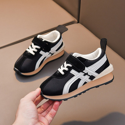 Παιδικά πάνινα παπούτσια για κορίτσια - δύο μοντέλα