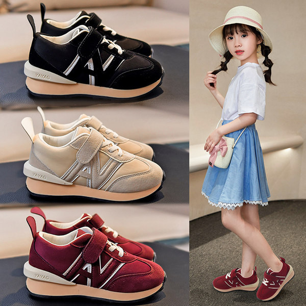 Παιδικά πάνινα παπούτσια για κορίτσια - δύο μοντέλα