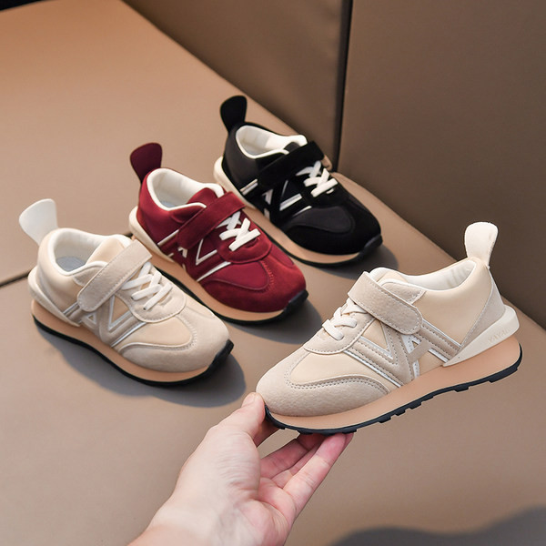 Παιδικά πάνινα παπούτσια για κορίτσια - δύο μοντέλα