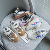 Παιδικά μοντέρνα αθλητικά παπούτσια για αγόρια με επίπεδη σόλα