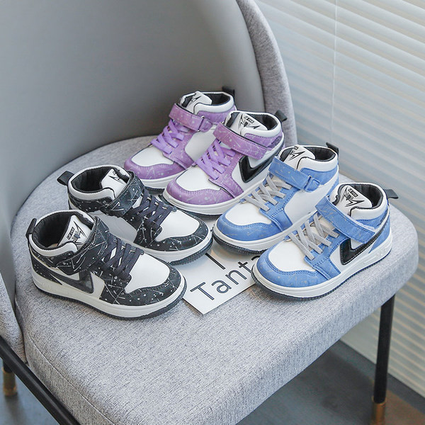 Κομψά παιδικά πάνινα παπούτσια από οικολογικό δέρμα για αγόρια