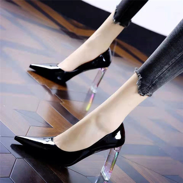 Κομψά γυναικεία παπούτσια με χοντρό τακούνι 8 εκ