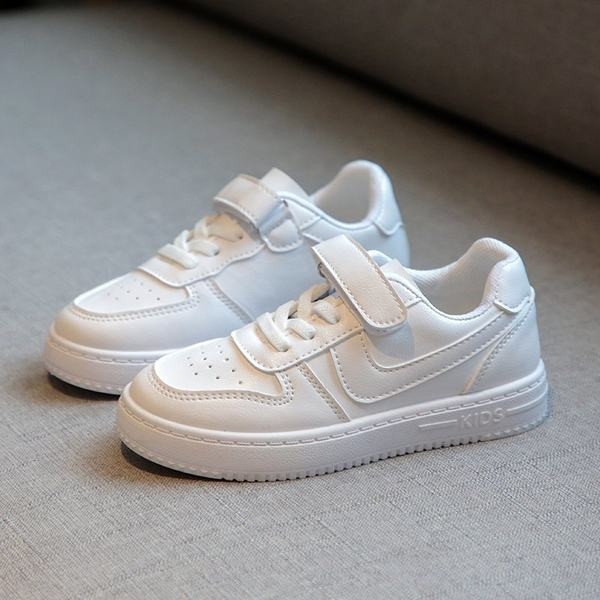 Παιδικά μοντέρνα αθλητικά παπούτσια απλό μοντέλο