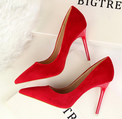 Γυναικεία σουέντ παπούτσια με ψηλό τακούνι 11,5 εκ. μυτερό μοντέλο