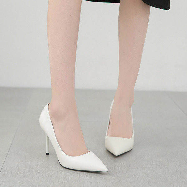 Κλασικό μοντέλο γυναικεία παπούτσια από οικολογικό δέρμα με ψηλό τακούνι 