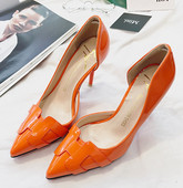 Γυναικεία έκο δερμάτινα παπούτσια μυτερό μοντέλο με ψηλό λεπτό τακούνι 9,5 εκ