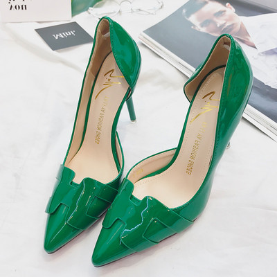 Γυναικεία έκο δερμάτινα παπούτσια μυτερό μοντέλο με ψηλό λεπτό τακούνι 9,5 εκ