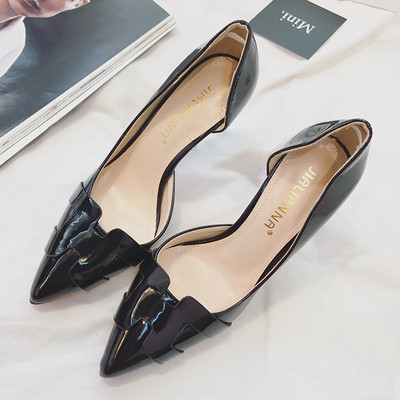 Γυναικεία έκο δερμάτινα παπούτσια μυτερό μοντέλο με ψηλό λεπτό τακούνι 9,5 εκ