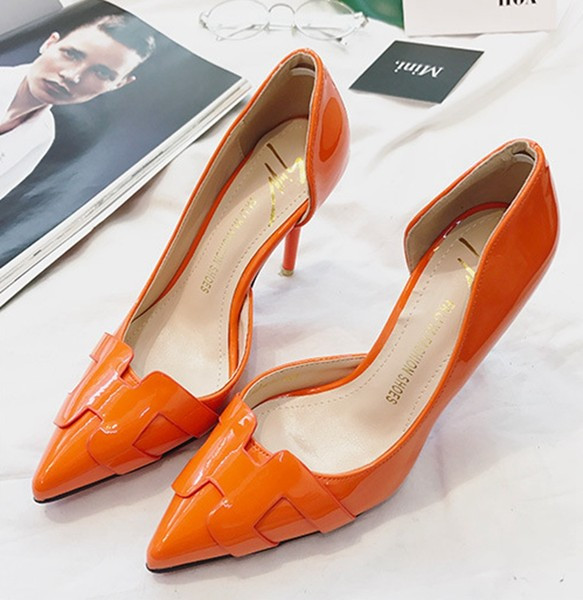 Γυναικεία έκο δερμάτινα παπούτσια μυτερό μοντέλο με ψηλό λεπτό τακούνι 9,5 εκ