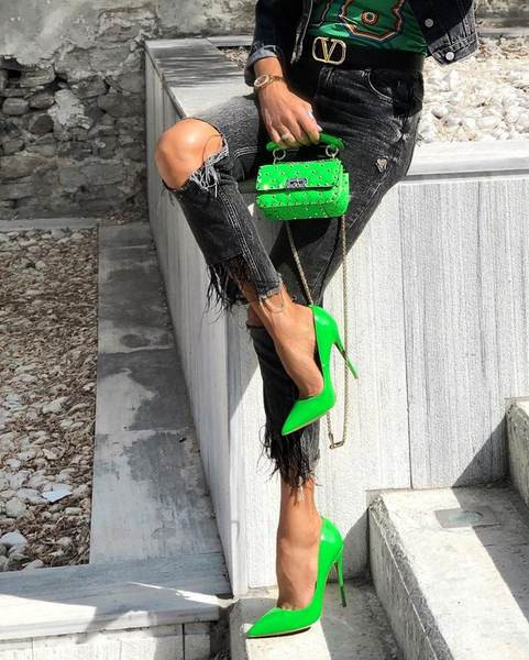 Νέο μοντέλο γυναικεία ψηλοτάκουνα παπούτσια  σε χρώματα νέον